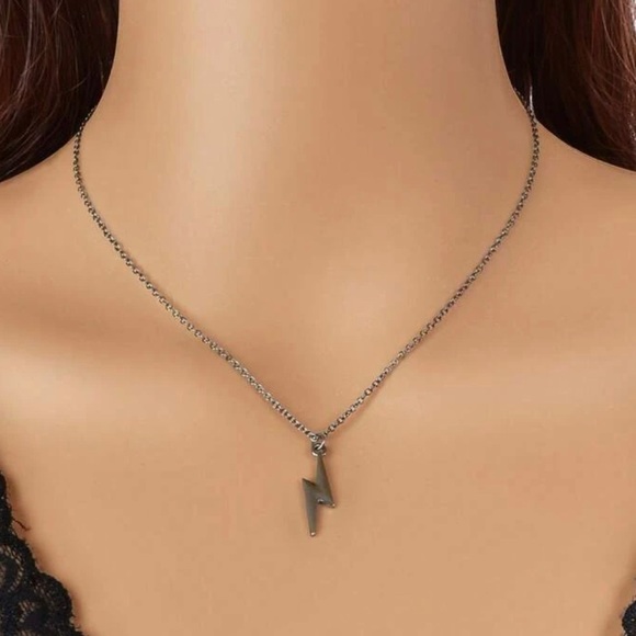 Accessories - Lightening Bolt Fashion Necklace